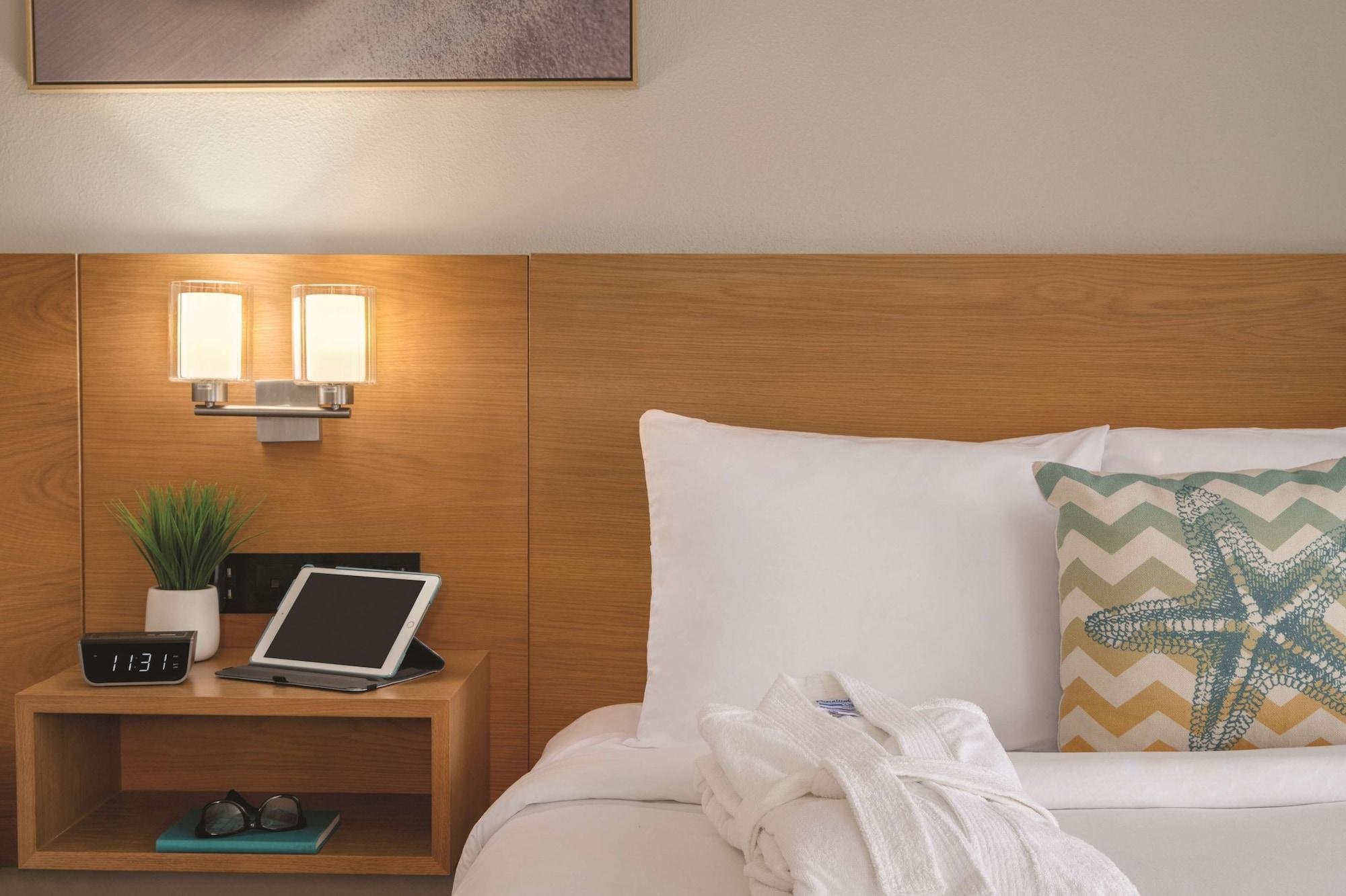 Radisson Beachfront Hotel - Panama City Beach Dış mekan fotoğraf